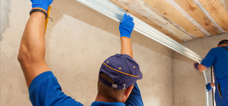 commercial overhead garage door repair in Casselberry